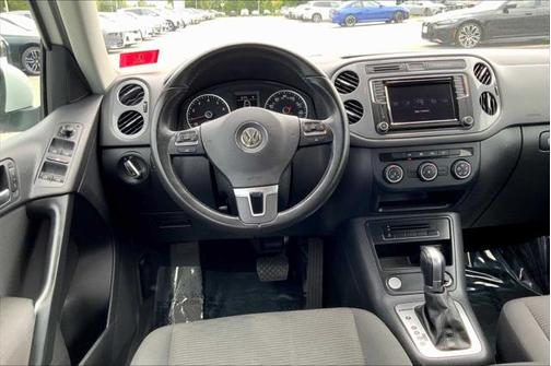 2017 Volkswagen Tiguan Limited 2.0T