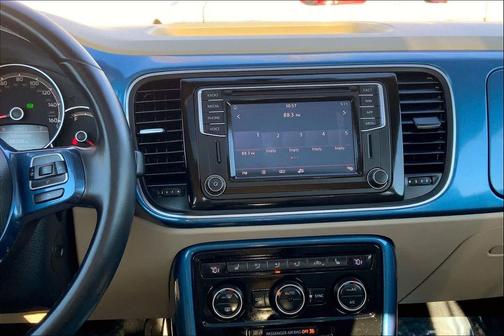 2019 Volkswagen Beetle 2.0T SE
