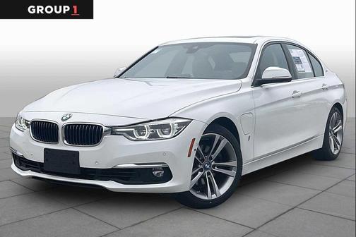Alpine White 2018 BMW 330e iPerformance