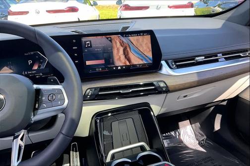 Portimao Blue Metallic 2026 BMW X1 xDrive28i