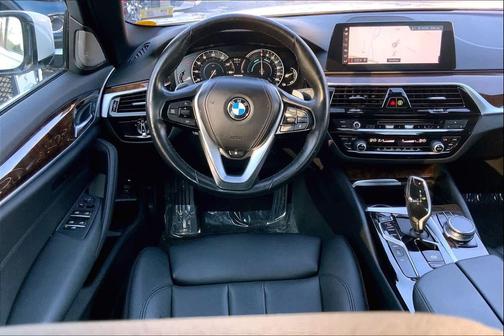 2019 BMW 530e xDrive iPerformance