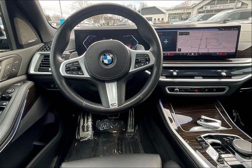 Carbon Black Metallic 2024 BMW X5 xDrive40i