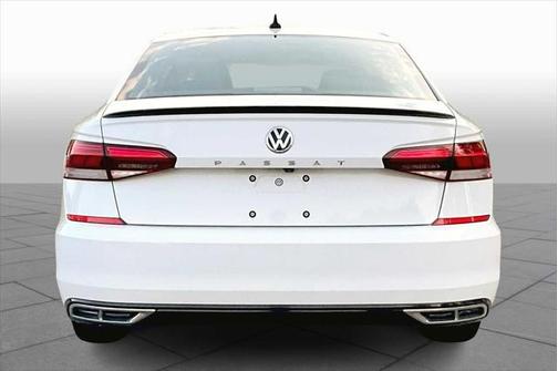 2021 Volkswagen Passat 2.0T R-Line
