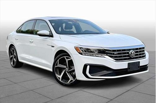 2021 Volkswagen Passat 2.0T R-Line