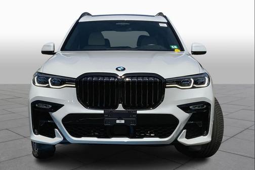 2022 BMW X7 M50i
