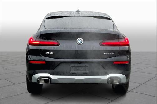 2025 BMW X4 xDrive30i