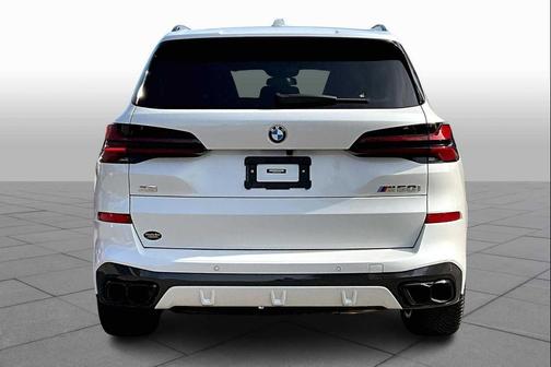 2024 BMW X5 M60i