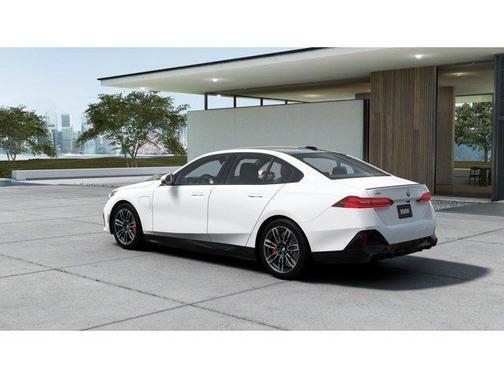 Alpine White 2026 BMW 550e xDrive