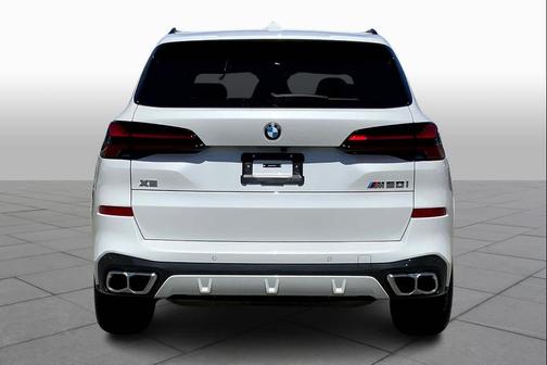 2024 BMW X5 M60i