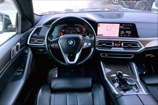 2022 BMW X6 xDrive40i