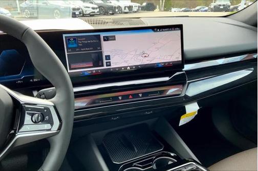 2025 BMW i5 xDrive40