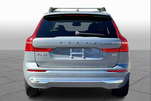 2022 Volvo XC60 B5 Inscription