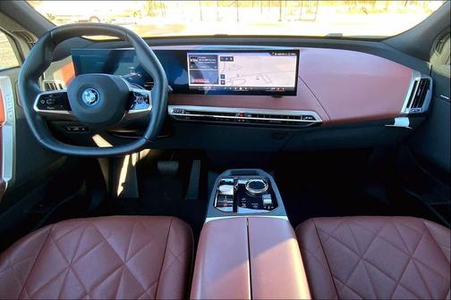 2025 BMW iX xDrive50