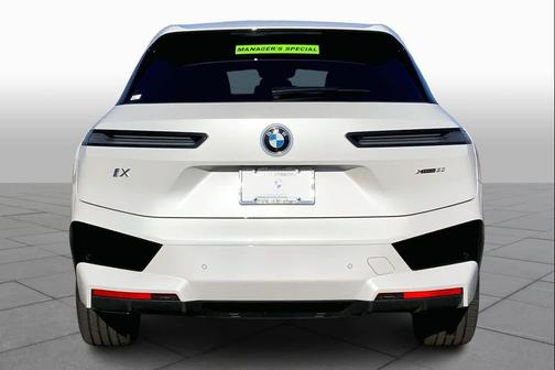 2025 BMW iX xDrive50