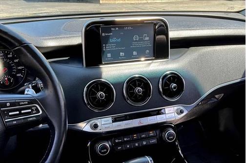 2019 Kia Stinger Base