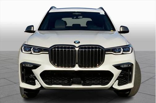 2022 BMW X7 M50i