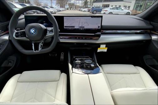 2025 BMW i5 xDrive40