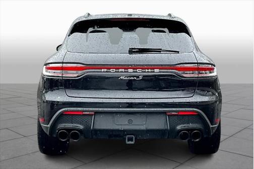 2022 Porsche Macan Base