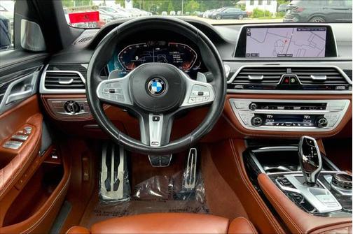 2022 BMW 750 i xDrive