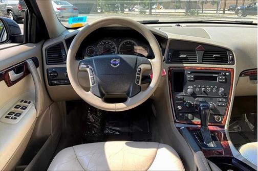 2006 Volvo V70 2.4