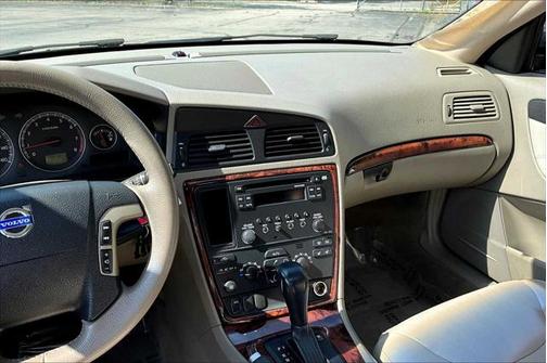 2006 Volvo V70 2.4