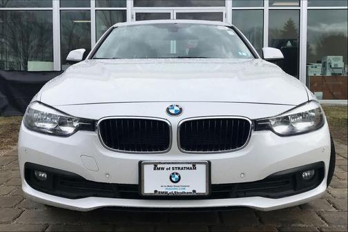 WHITE 2017 BMW 320 i