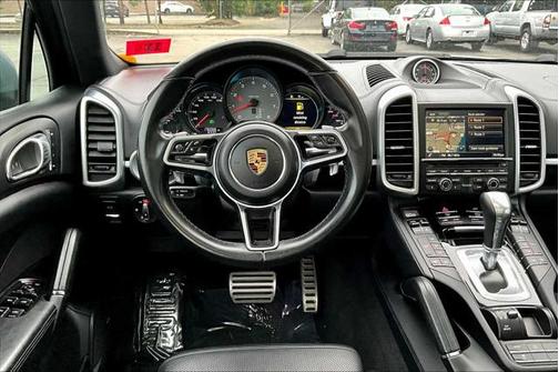 2016 Porsche Cayenne S