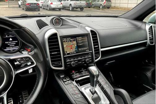 2016 Porsche Cayenne S