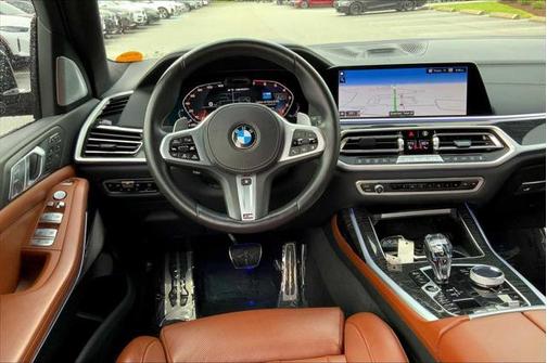 2021 BMW X7 M50i
