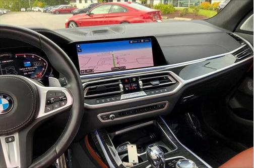 2021 BMW X7 M50i