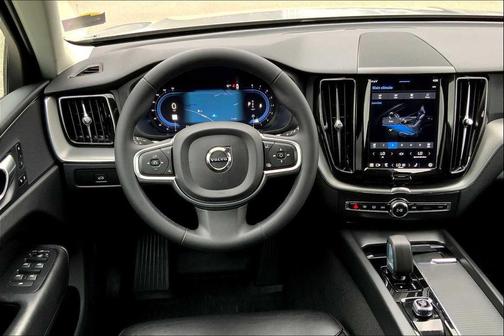 2023 Volvo XC60 B5 Core
