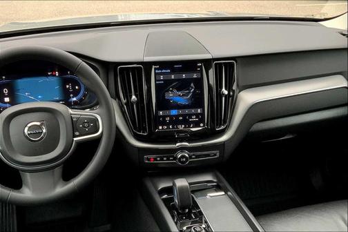 2023 Volvo XC60 B5 Core