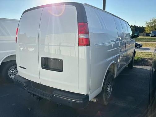 2025 Chevrolet Express 2500 RWD 2500 Regular Wheelbase WT