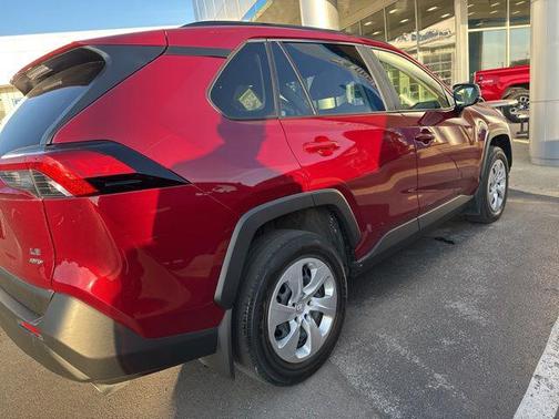 2019 Toyota RAV4 LE