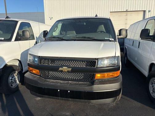 2025 Chevrolet Express 2500 RWD 2500 Regular Wheelbase WT