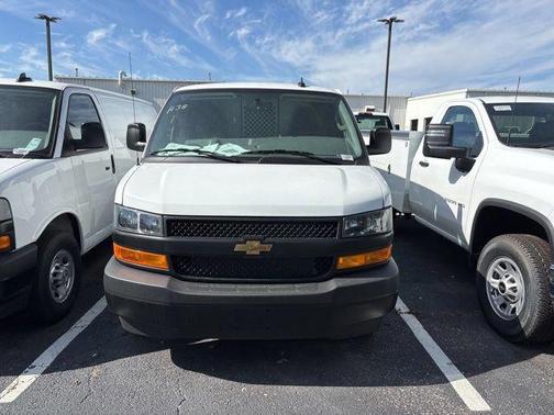 2025 Chevrolet Express 2500 RWD 2500 Regular Wheelbase WT