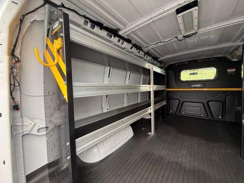 2025 Chevrolet Express 2500 RWD 2500 Regular Wheelbase WT