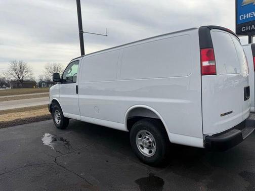 2025 Chevrolet Express 2500 RWD 2500 Regular Wheelbase WT