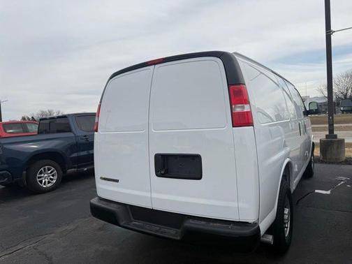2025 Chevrolet Express 2500 RWD 2500 Regular Wheelbase WT