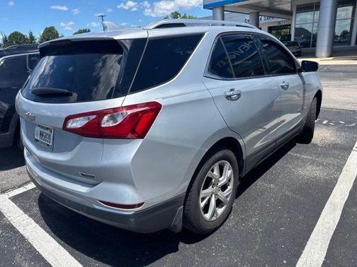 Silver Ice Metallic 2018 Chevrolet Equinox Premier