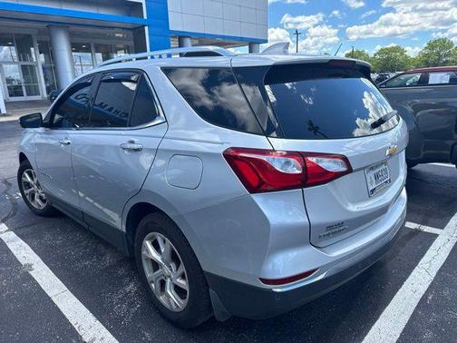 Silver Ice Metallic 2018 Chevrolet Equinox Premier