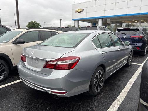 Lunar Silver Metallic 2017 Honda Accord EX-L w/Navigation & Honda Sensing