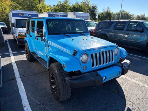 Chief 2017 Jeep Wrangler Unlimited Sahara
