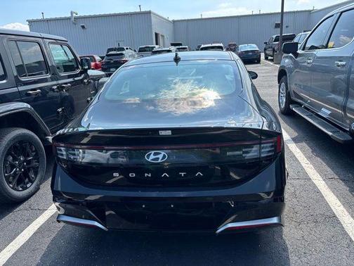 Abyss Black 2025 Hyundai SONATA SEL