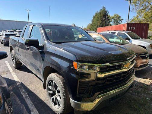 Black 2023 Chevrolet Silverado 1500 LT