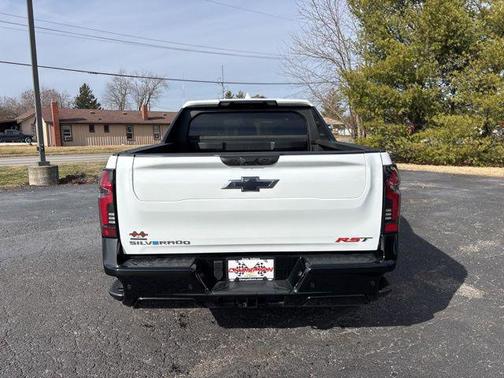 2025 Chevrolet Silverado EV RST