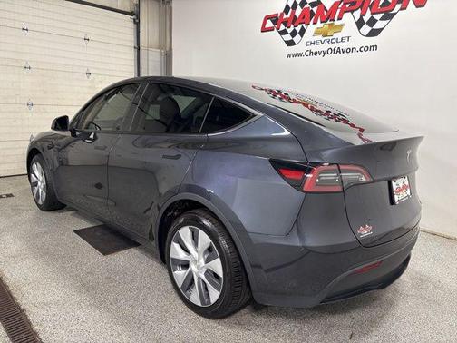 2024 Tesla Model Y Long Range Dual Motor All-Wheel Drive