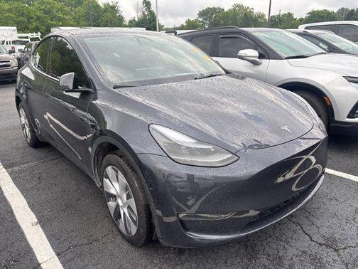 2024 Tesla Model Y Long Range Dual Motor All-Wheel Drive
