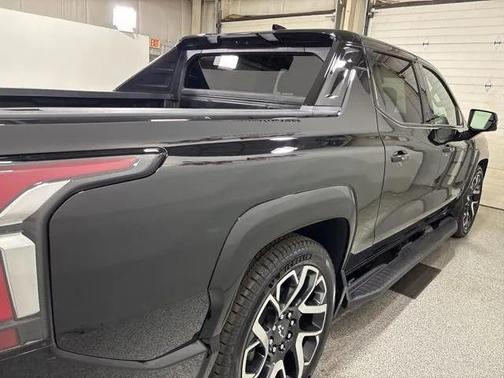 2024 Chevrolet Silverado EV RST