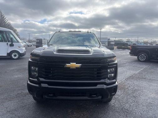 2024 Chevrolet Silverado 2500 Custom